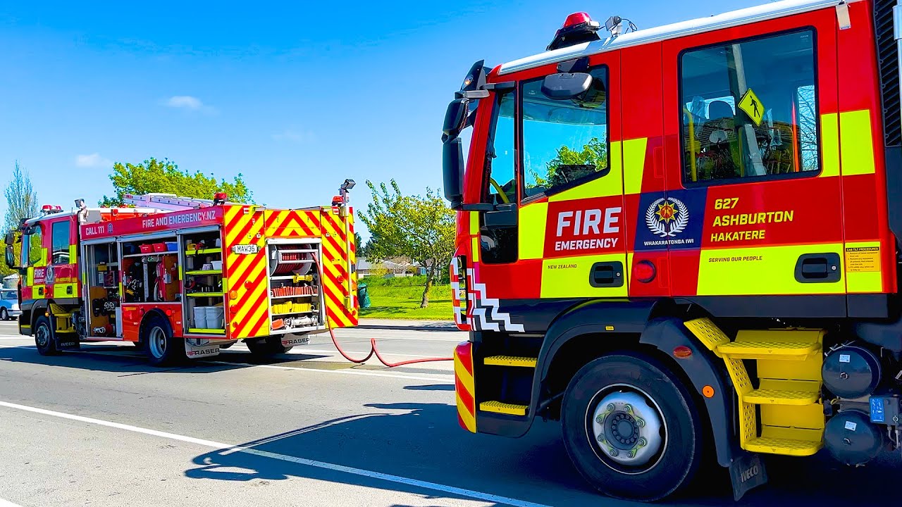Ashburton Fire and Police Responding (Well Involved Car Fire)