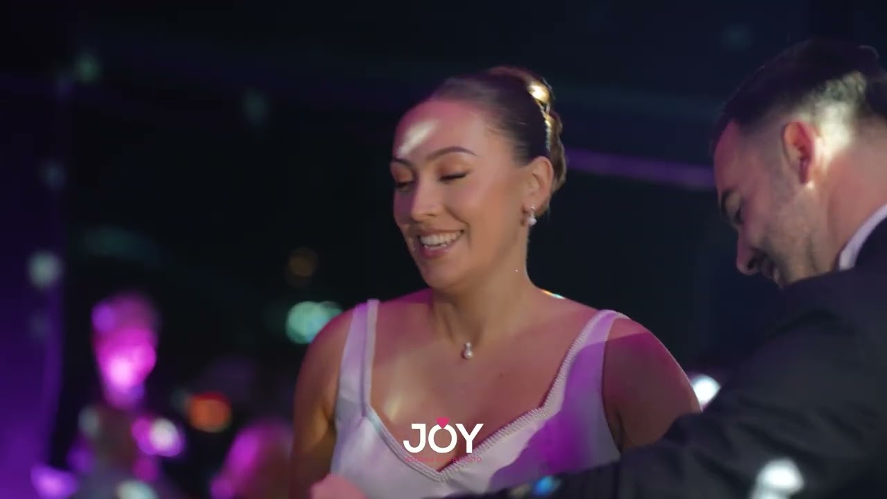 Sa bukur po kërcen çifti Ardonita dhe Rroni! ✨😍