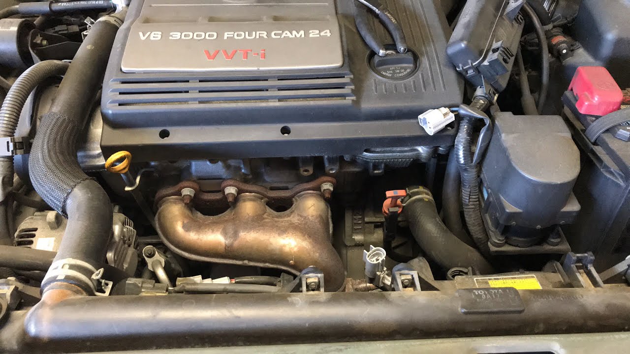 Cómo cambiar un radiador de un Toyota Avalon 2002