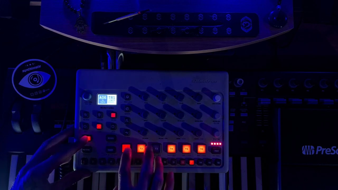 SYNTHINNATE - ELEKTRON MODEL CYCLES - CHILLOUT 🪐