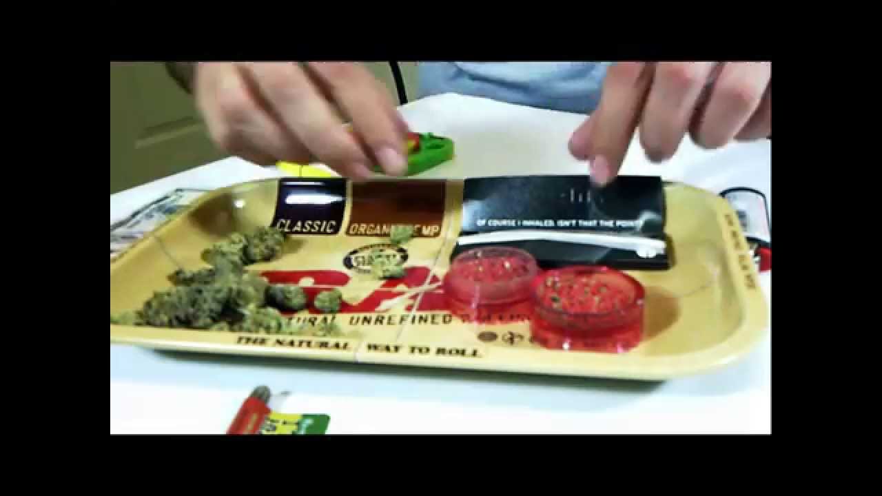 How To Roll a Joint With a Dollar Bill by Cannabis Nerds