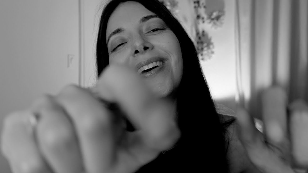 ASMR | Movimientos de manos en B&N para dormir rápido