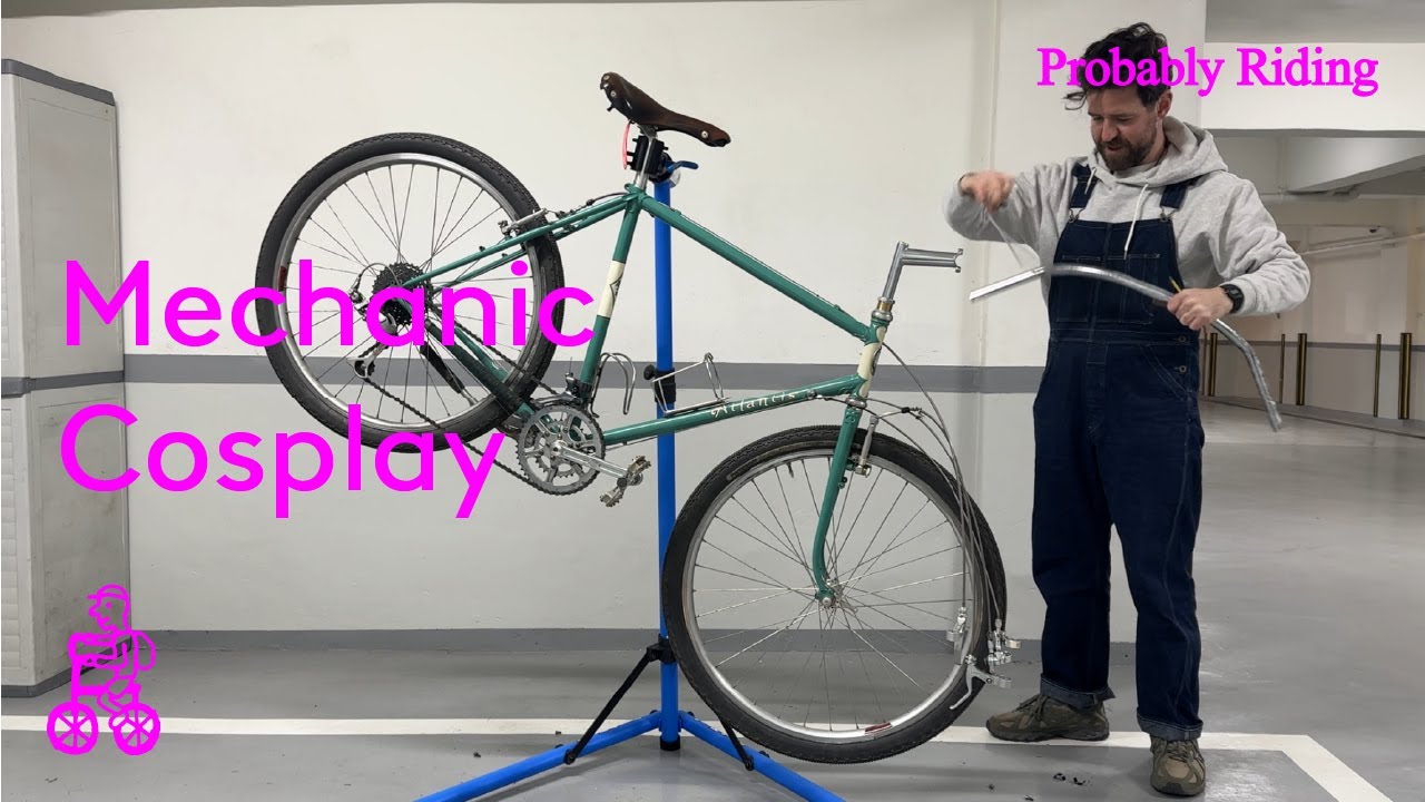Cosplaying as a bike mechanic: Handlebar swap