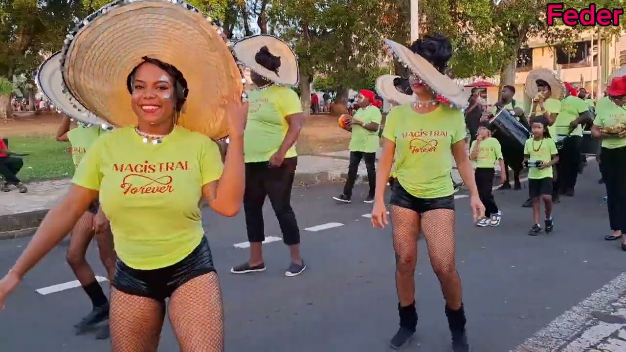 Carnaval le groupe Magistral jeudi mi-carême