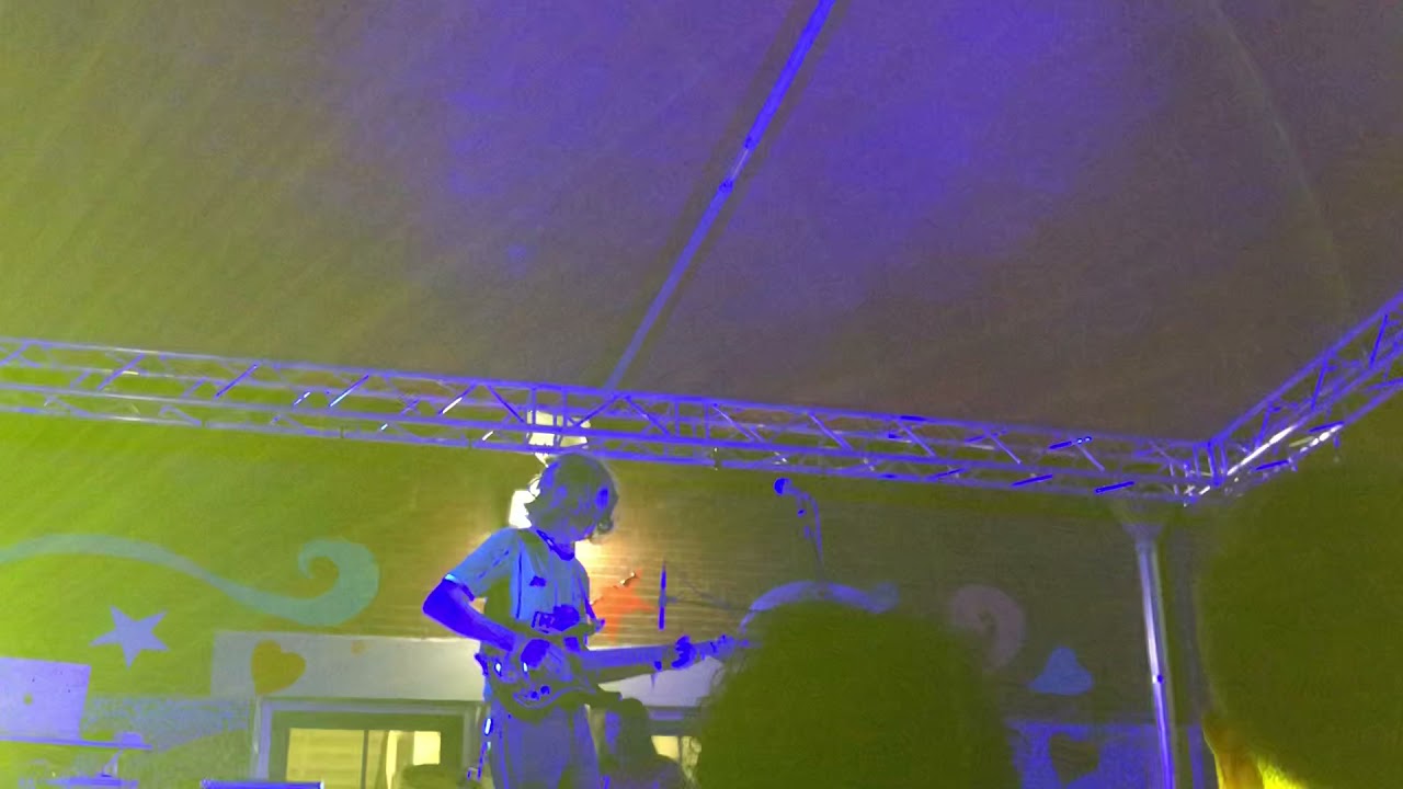 LIFEGUARD PLAYS AN ELEMENTARY SCHOOL - 
