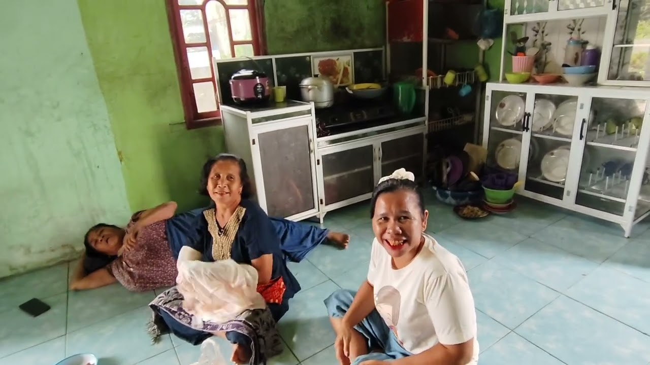 Makan siang dirumah kakak ipar||senangnya bibik dan mamak dapat ini dari kakak ipar