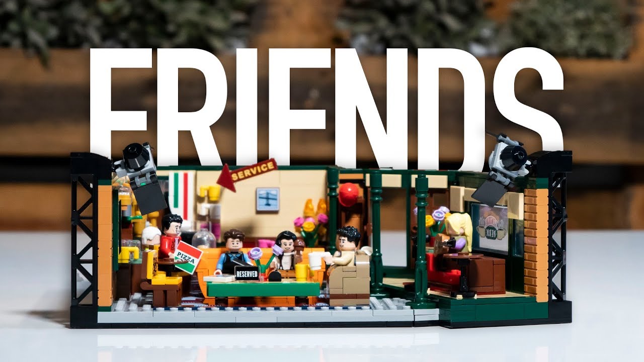 Montamos Central Perk (1070 PIEZAS) | LEGO FRIENDS