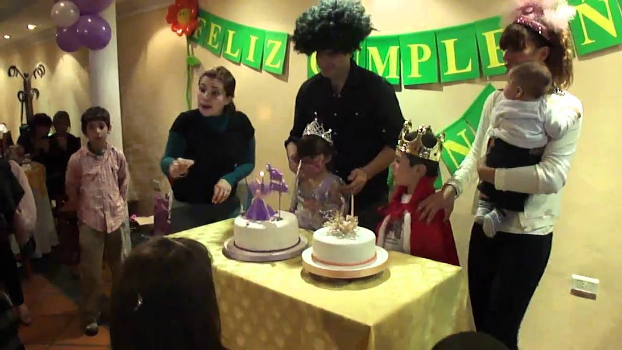 Salón Evaristo´s; Cumple 3 de Morena: Ceremonia de La torta