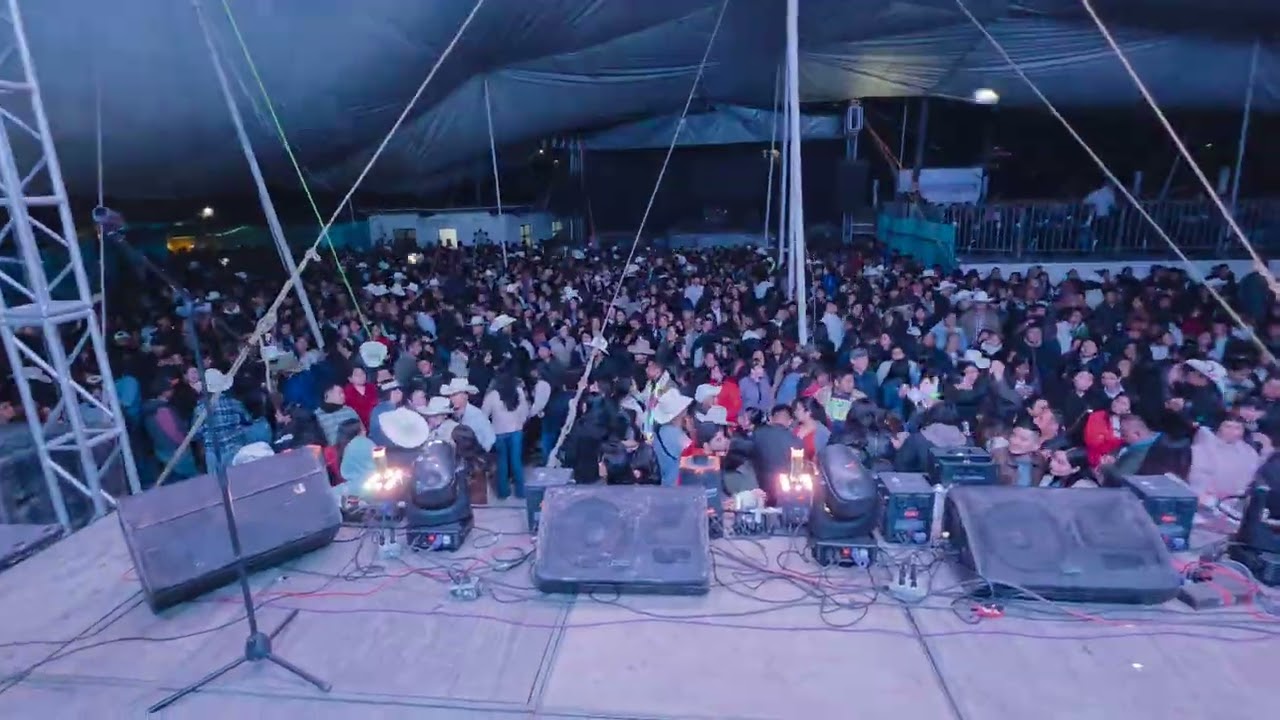 NACHO MONTERO EN VIVO LA CUMBIA BUENA LOS REYES VERACRUZ