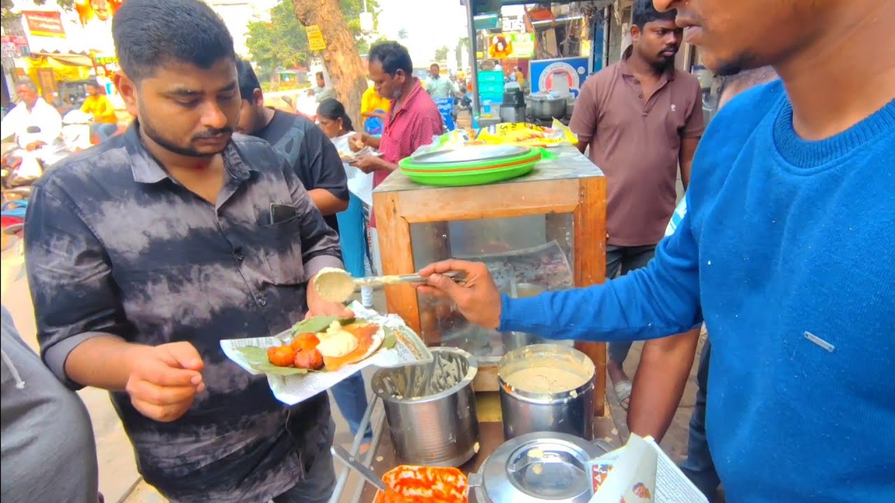 India's Cheapest Breakfast ₹3 Bonda ₹5 Dosa Only | Karam Dosa | Indian Street Food #doaa #kavali 