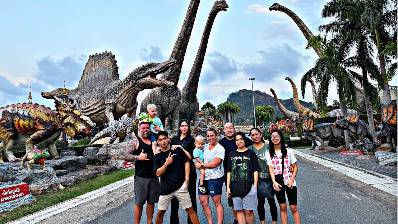 YOU MUST VISIT THIS PLACE IF YOU GO TO THAILAND
