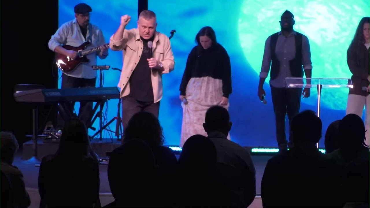 Sunday at New Life - God's Glorious Invitation - Pastor Kathy Malloy