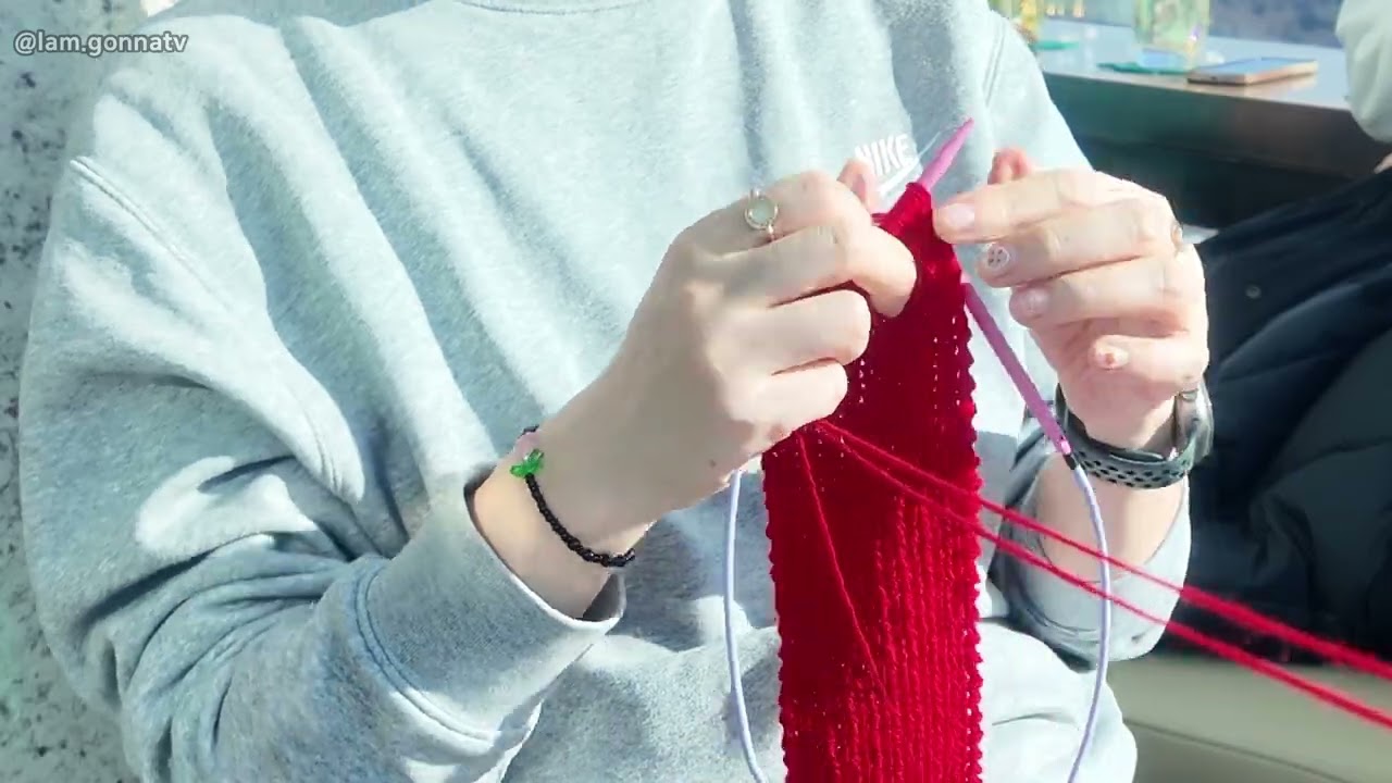 카페 뜨개질 로망 실천기 ☕️🧶 | Knitting at a Café ASMR