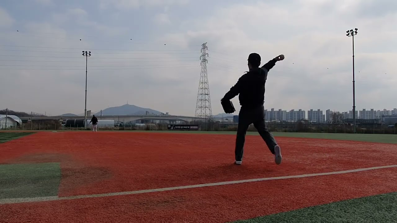 아라야구장에서 캐치볼