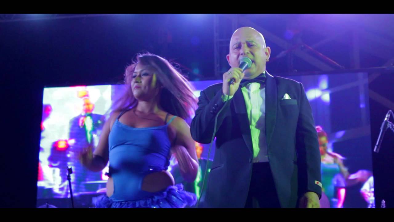 MIX ROBERTO COBOS EN VIVO EN EXPLANADA DE MUCHO LOTE 2016