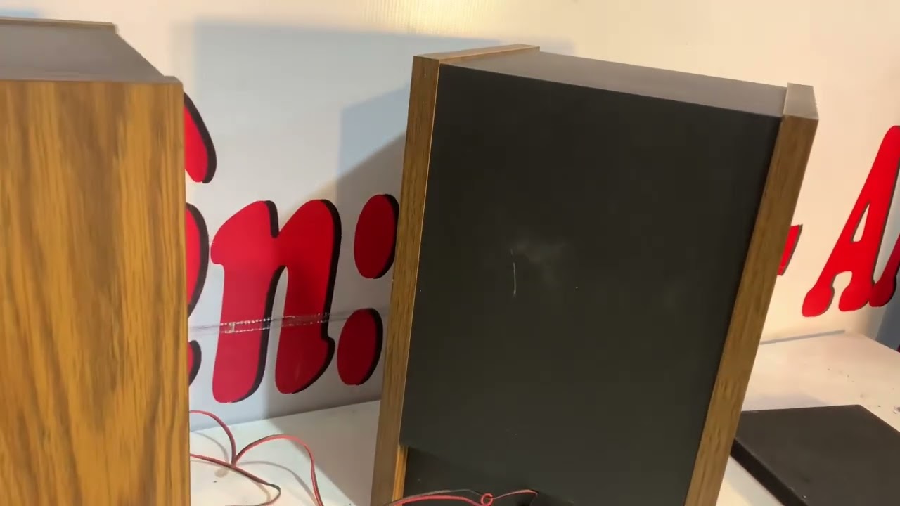 Cặp loa Booksheft JBL Mỹ J216 rất đẹp v&agrave; hay chỉ 3,2 triệu:0964822579