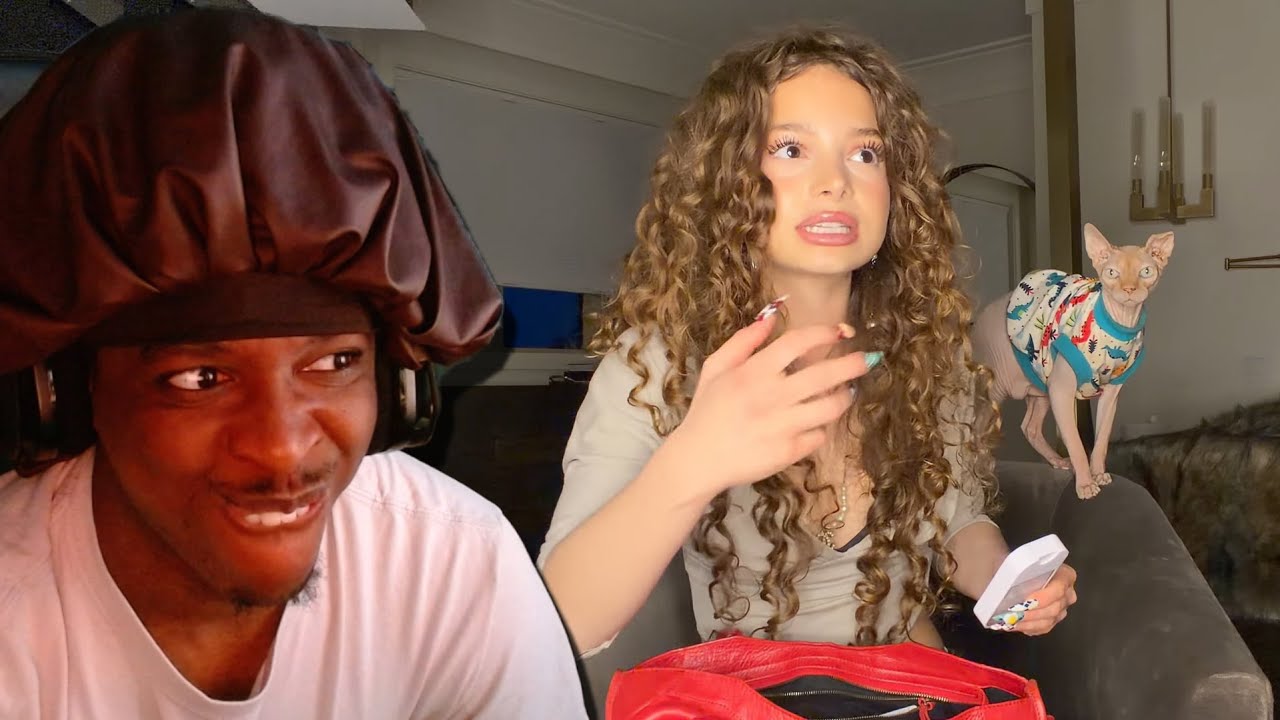 So The Kalogeras Sisters Showed Us What's Inside Their Bags...