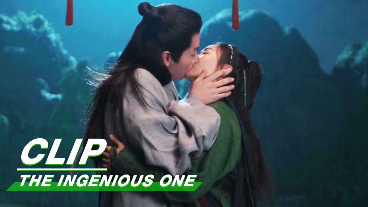 Yun Xiang Kisses Yanan | The Ingenious One EP33 | 云襄传 | iQIYI
