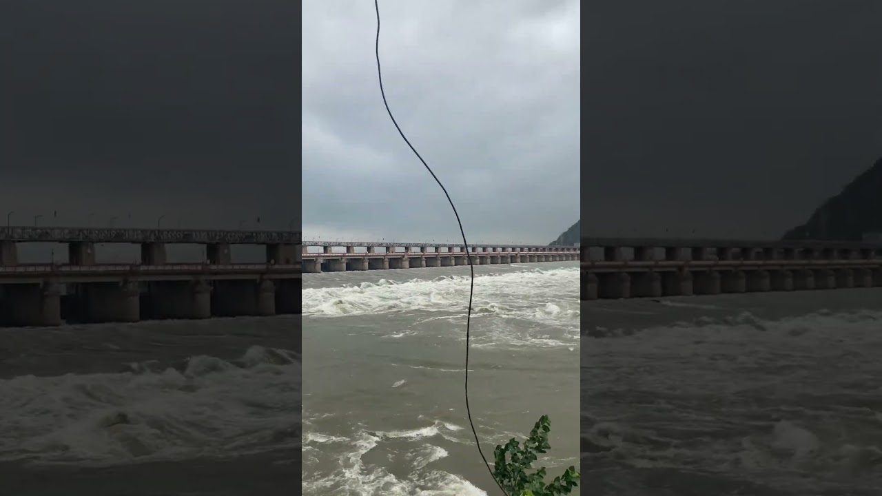 #trending #viralshort #shorts #floods #praksambarrage #heavyrain #floodwater