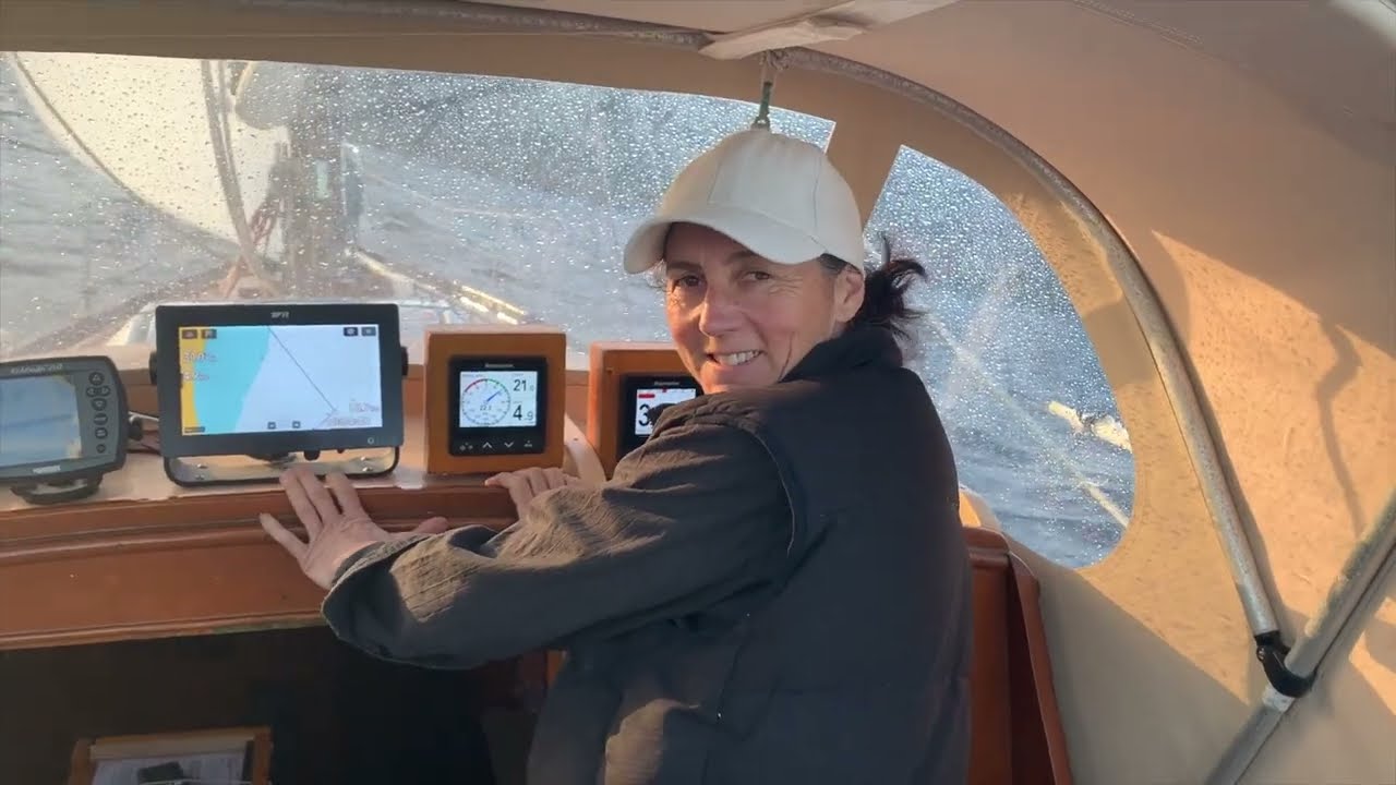 Ep 2 Tassie to NZ...Yikes, 47knots, 6m seas!!