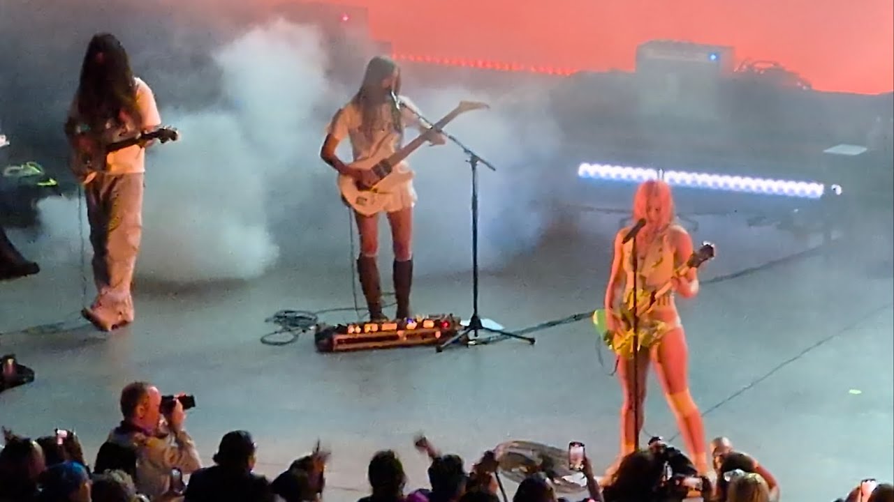 WET LEG . WET DREAM . Los Angeles CA . Greek Theater . Oct 17, 2025