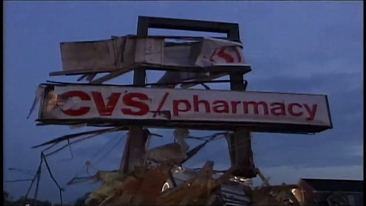 EF 5 tornado hits La Plata, Maryland on April 28, 2002