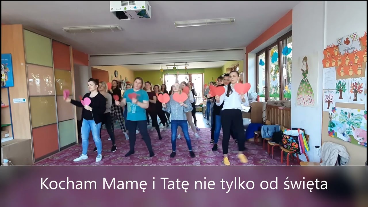 Dla Mamy i Taty - prosty układ z rekwizytem