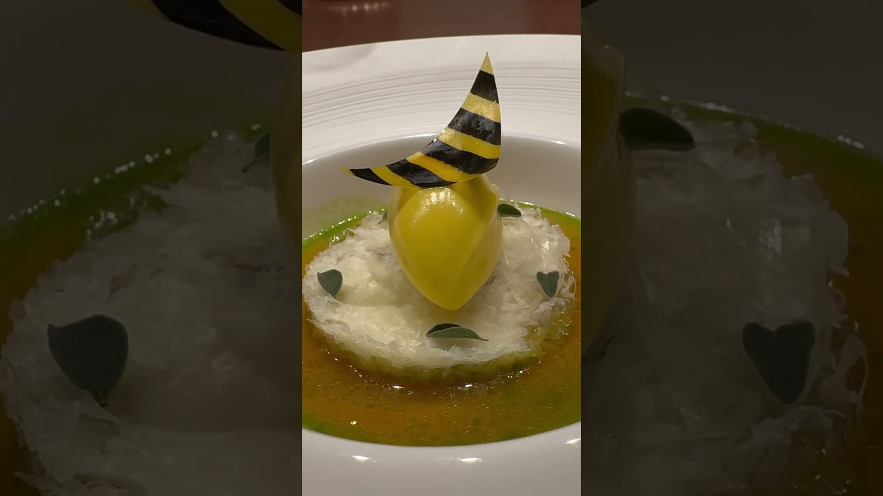 #foodchannel #michelinstar #eater #eat #foodie #food #eatingshow #eating #enjoy #foodcommunity #4k
