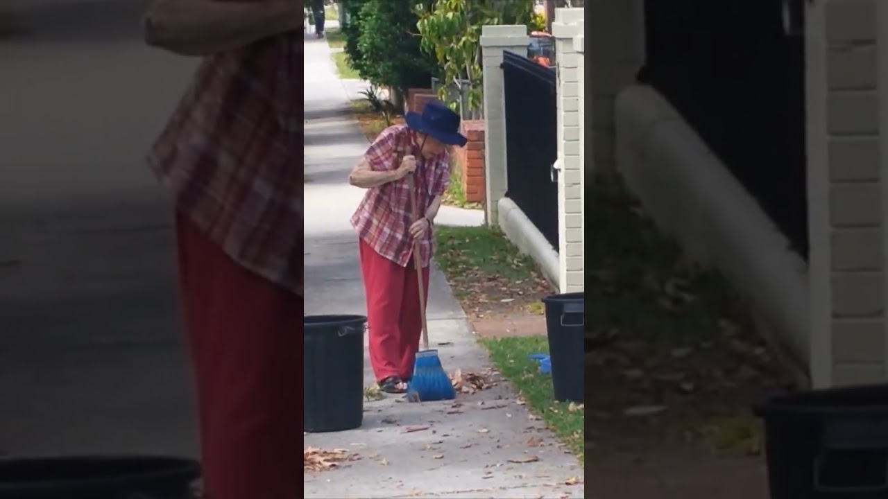 96 Year Old Lady working hard. 👍💯 #shorts #youtubeshorts #shortsvideo
