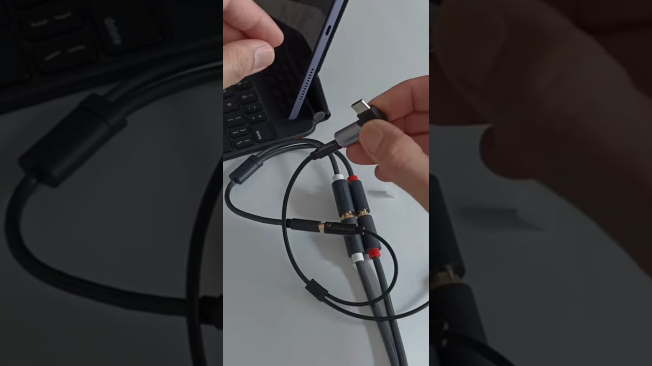 Plug the USB-C DAC adapter into the Apple iPad to connect the RCA cable #shorts