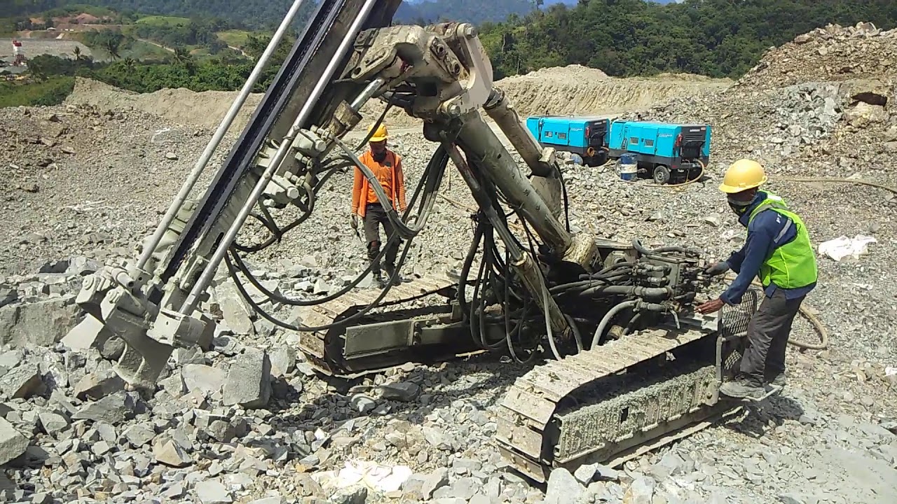 Driling persiapan blasting
