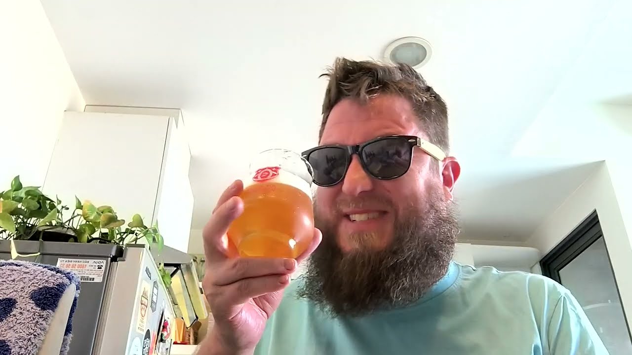 Sapporo Premium Beer 100% Malt (ONE SIP BEER REVIEWS!!)