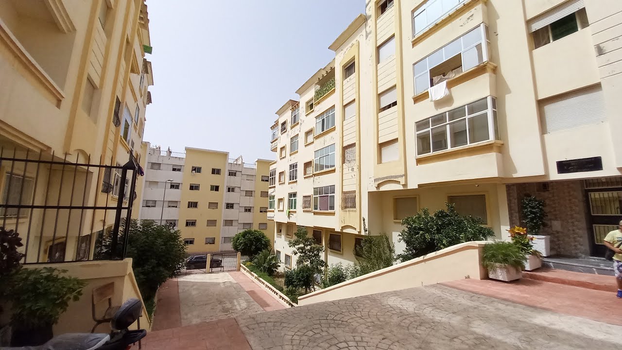 #عاجل #شقة للبيع👆ثمن مناسب جدا 🤲مجمع الزموري 3 #طنجة_المغرب #immobilier 0649572273 لي مهتم مرحبا 👋