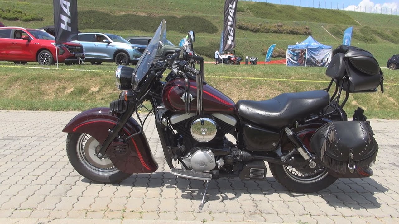 Kawasaki VN1500 Vulcan Drifter Motorcycle (1999) Exterior and Interior