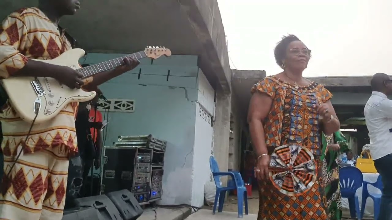 A La Réception Du Couple Beda A Akyekoi - Haoussa Kabun