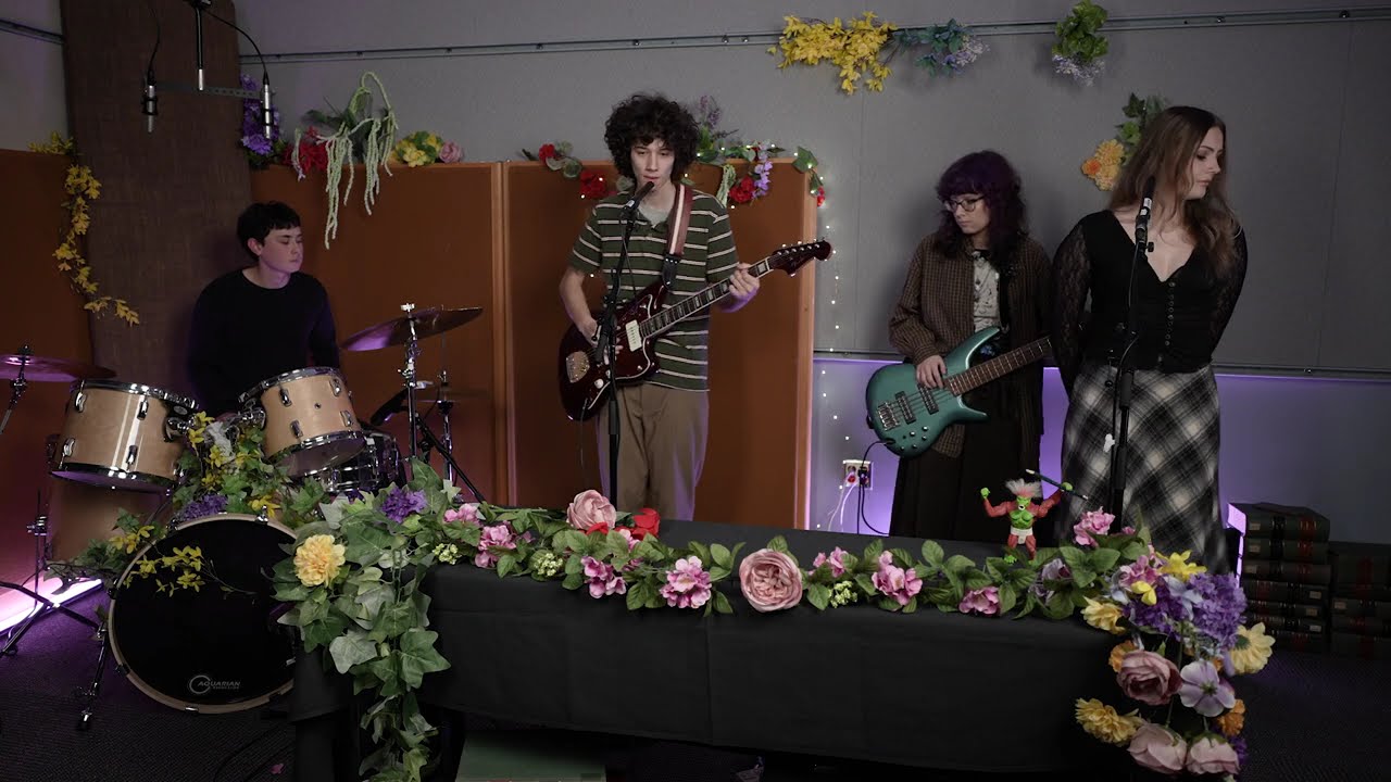 Tiny Desk NPR: Parker London “No Signal”