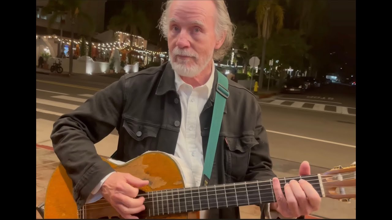Jackson Browne plays Leonard Cohen for me busking. #fingerstyle #guitar