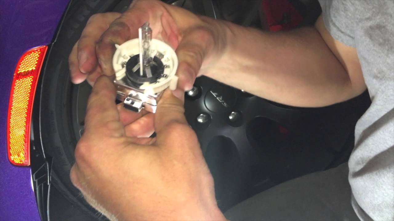 How to: change HID bulb 2015/2016 Charger no fascia removal