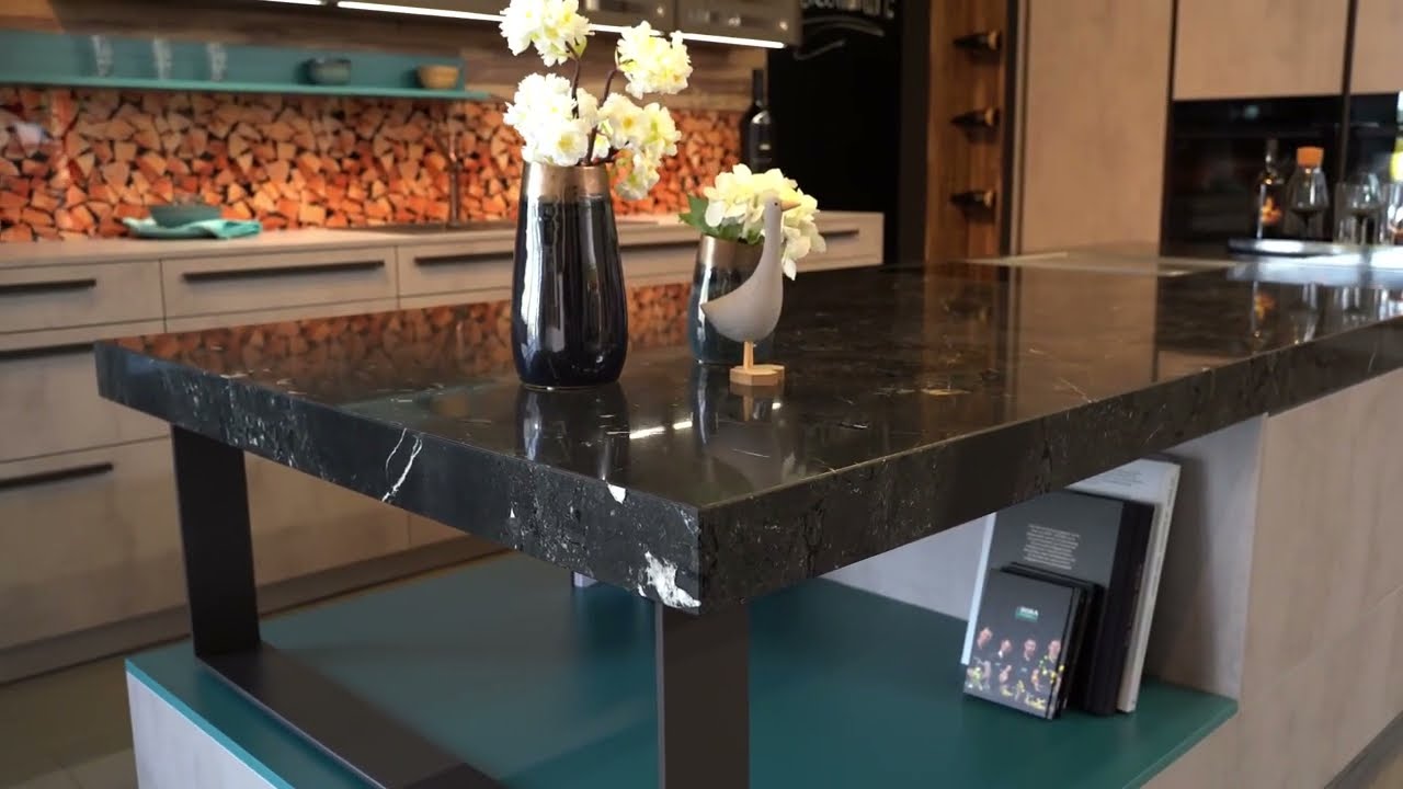 DAN Küche LACORTE Beton mit Arbeitsplatte von Strasser Steine & BORA Professional