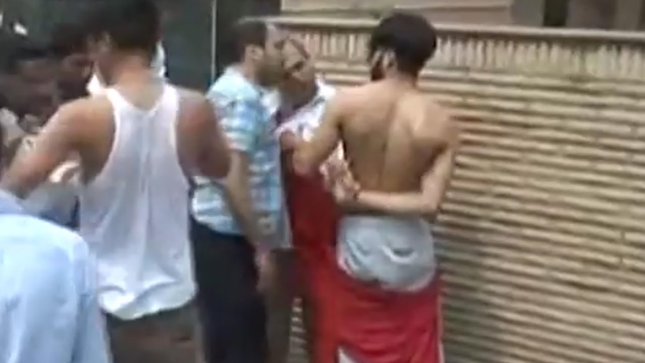 Couple Beaten By Locals Over Parking Issue in Haryana