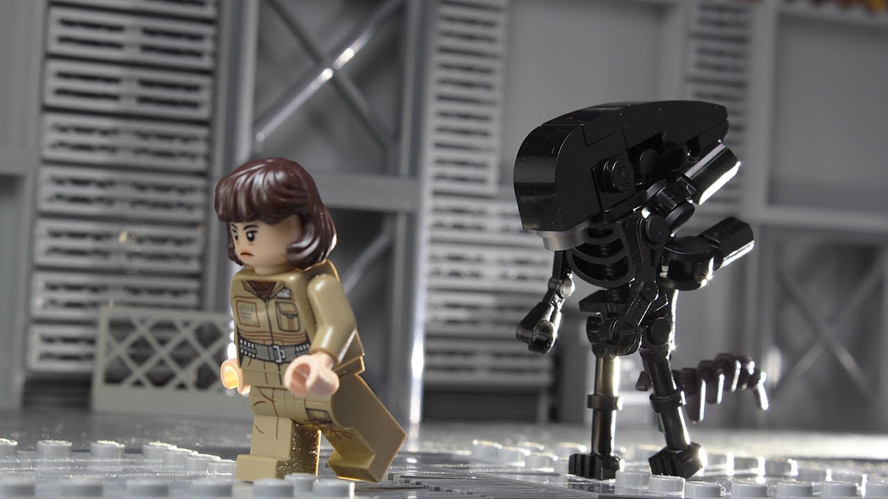 Xenomorph minifigure from Alien in Lego