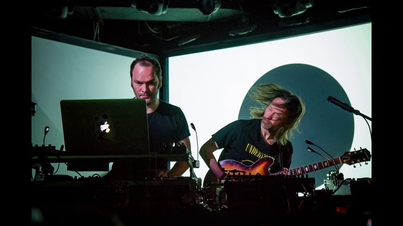 Thom Yorke & Nigel Godrich– Black Swan (Le Poisson Rouge 2013 | Audio)