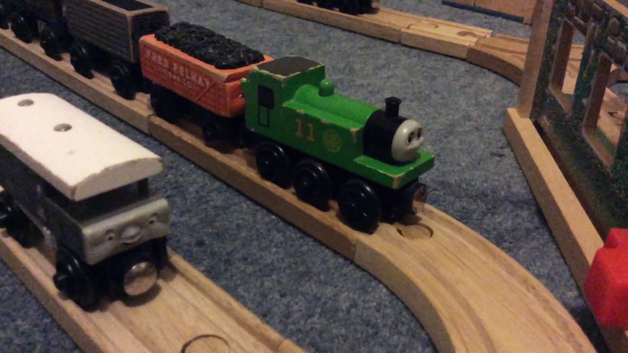 Thomas wooden railway remake 10 (Toad stands by)