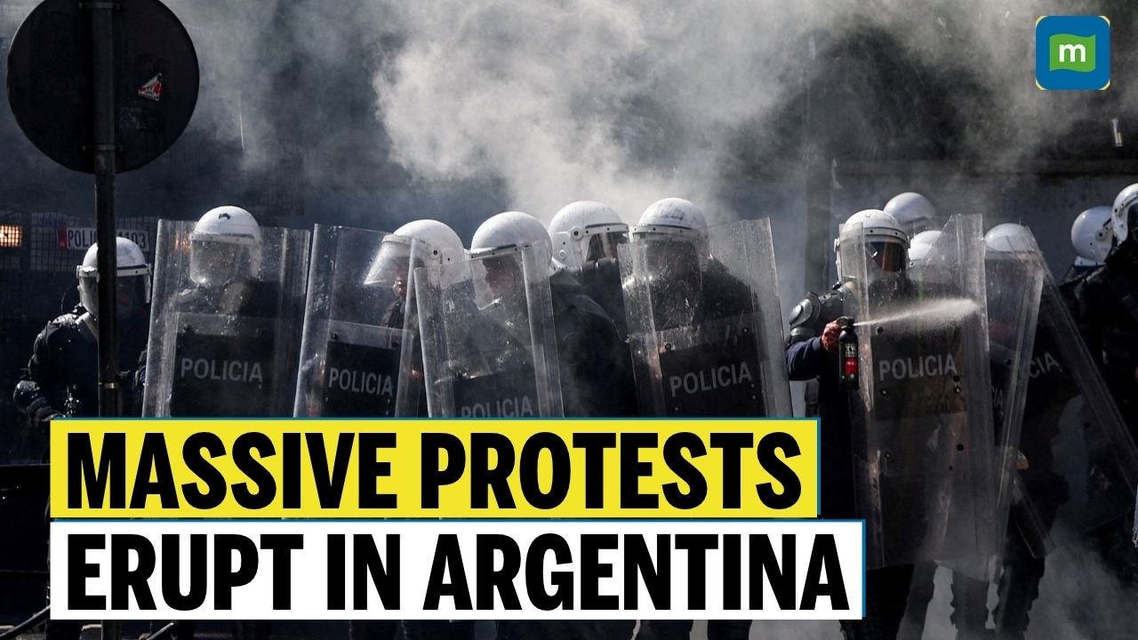 ARGENTINA IN TURMOIL: University Protest Turns Violent Outside Congress in Buenos Aires | N18G