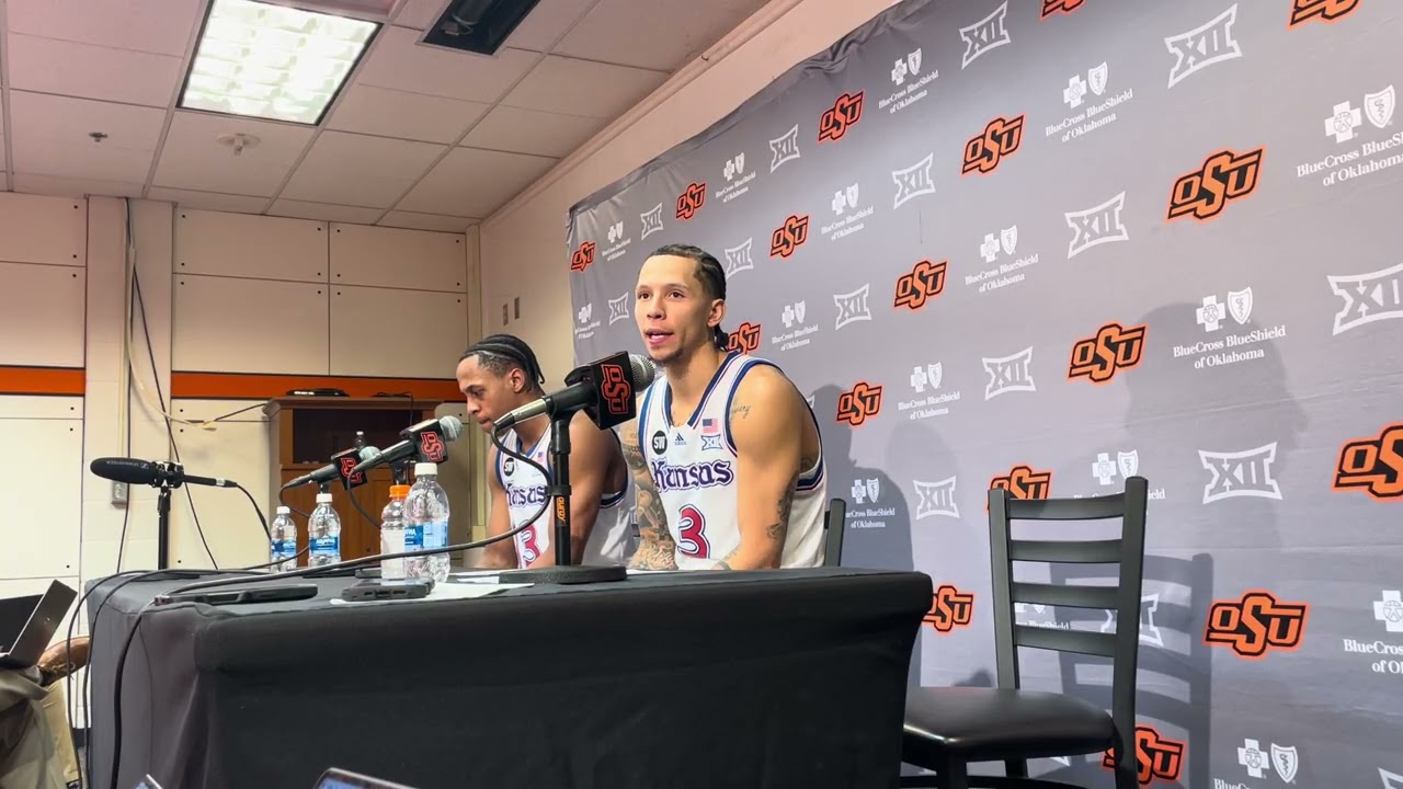 Элмарко Джексон и Тре Уайт подводят итоги победы KU над Oklahoma State.