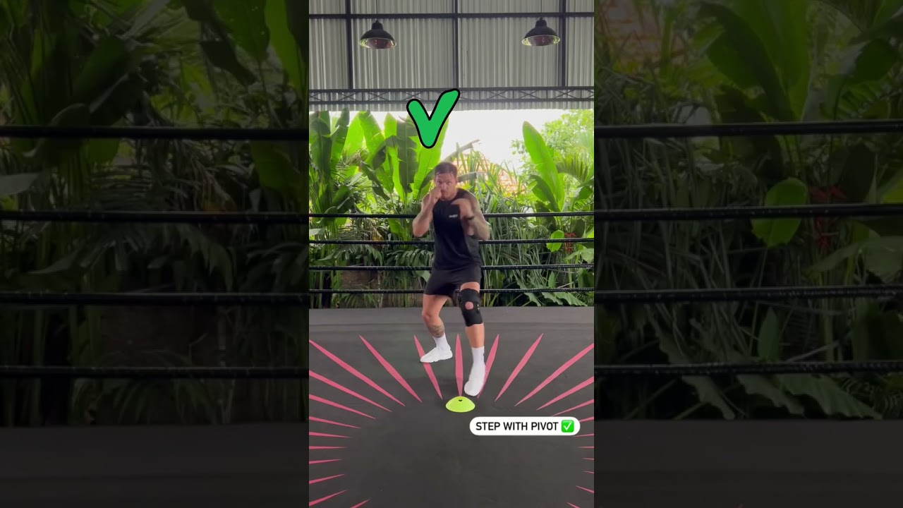 Boxing Footwork: How to Pivot #boxing #boxingtraining #boxingdrills