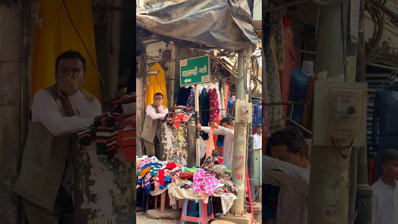 Fabric shopping at Dalmandi Market Varanasi 🤗 #chepestmarket #fabricshopping #varanasi #shorts