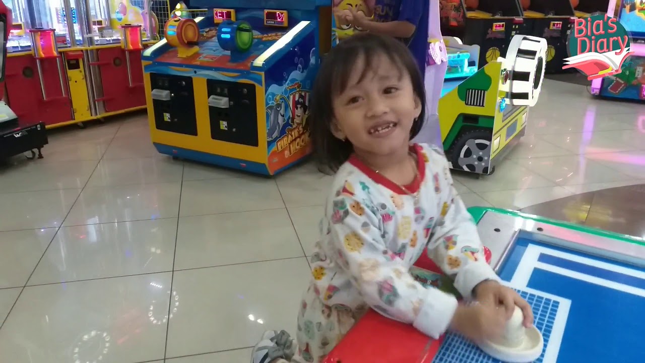 Bia bisa kalahin ayah di permainan balapan? | Main Di Timezone Part 2 | Bia's Diary