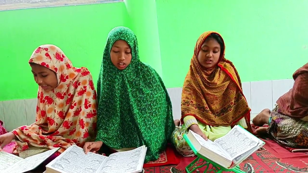 সূরা ফীল তেলাওয়াতে মস্কো মাদ্রাসার সবাইকে নিয়ে 