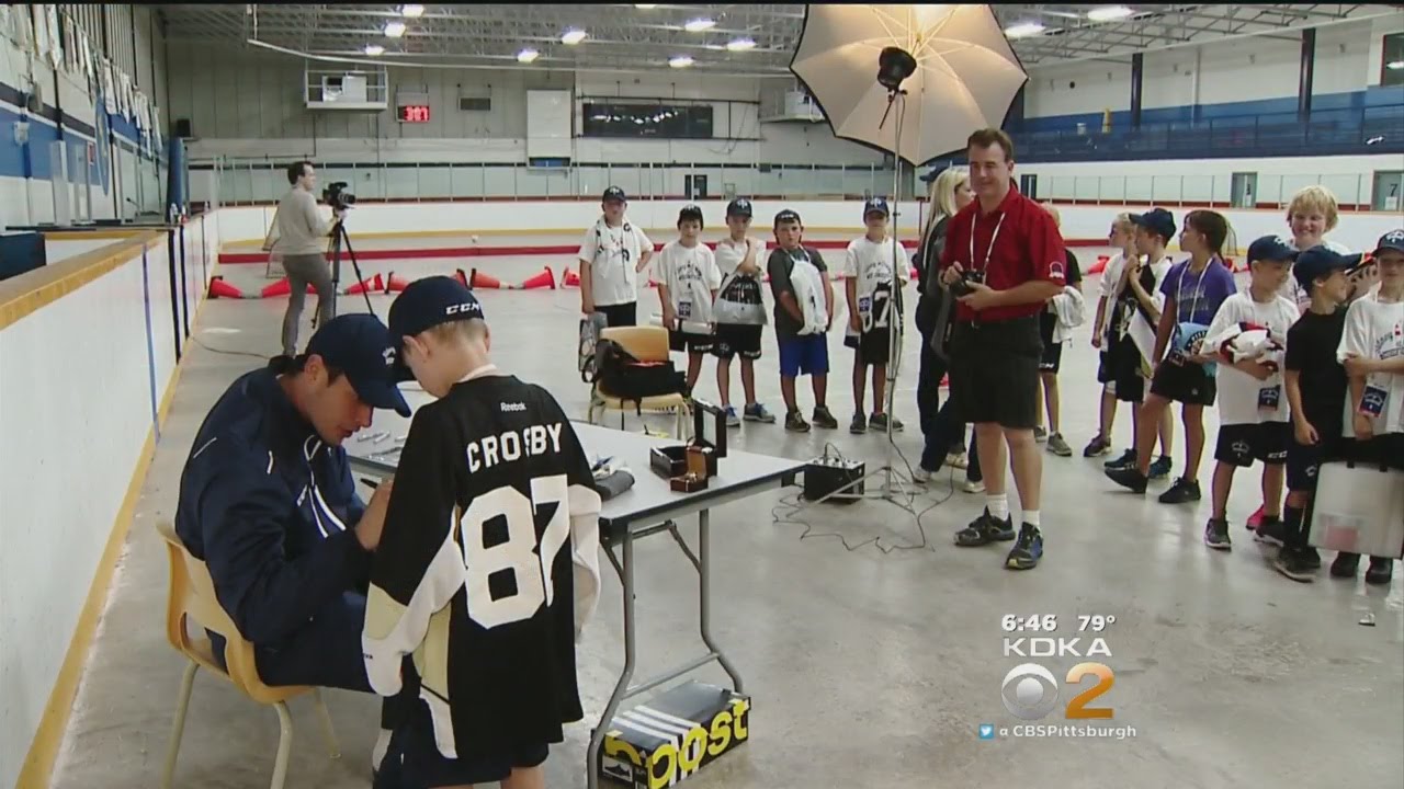 Sidney Crosby Takes On Role Of Teacher At Hometown Hockey Camp